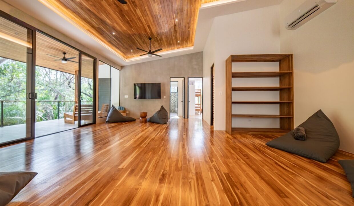 Casa-Dee-16-1740x960-c-center
